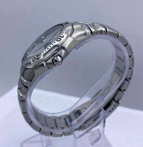 ***COLLECTORS SEIKO KINETIC AUTO RELAY MENS WATCH**** R1 BIDS!!!