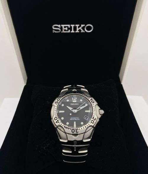 ***COLLECTORS SEIKO KINETIC AUTO RELAY MENS WATCH**** R1 BIDS!!!