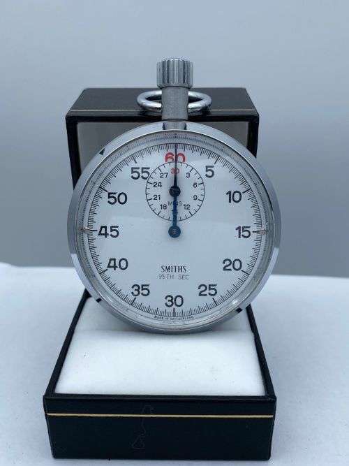 ***SMITHS SWISS 1/5THS SECOND COLLECTORS STOPWATCH*** R1 BIDS!