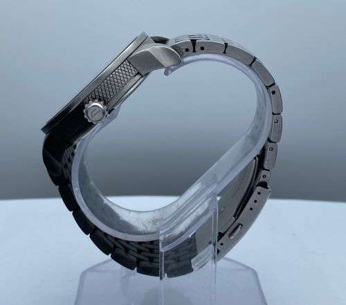 ***EXCELLENT DIESEL MINI DADDY DUAL TIME MENS WATCH*** R1 BIDS!