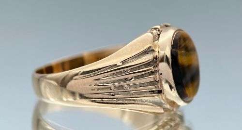 ***UNIQUE YELLOW GOLD TIGERS EYE SIGNET RING*** R1 BIDS!