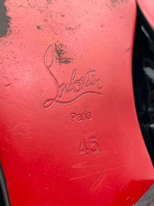 ***LUXURY CHRISTIAN LOUBOUTIN DESIGNER MENS LEATHER LOAFERS* R1 BIDS