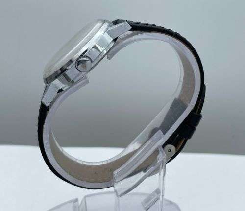 ***RETAIL:R4500 - CLIMAX SWISS 17 JEWELS VINTAGE DRESS WATCH***
