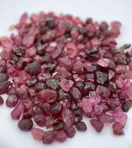 63CT LOT OF NATURAL GARNET GEMSTONES - BID FOR ENTIRE LOT!!!