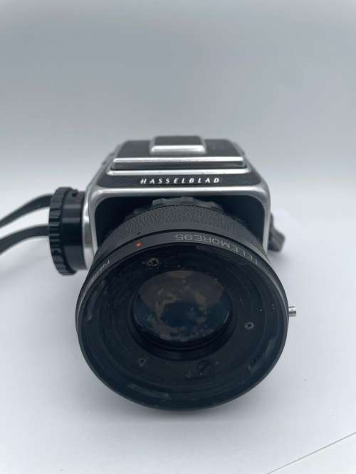 COLLECTORS HASSELBLAD 500C SWEDISH VINTAGE CAMERA - R1 BIDS!