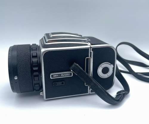 COLLECTORS HASSELBLAD 500C SWEDISH VINTAGE CAMERA - R1 BIDS!