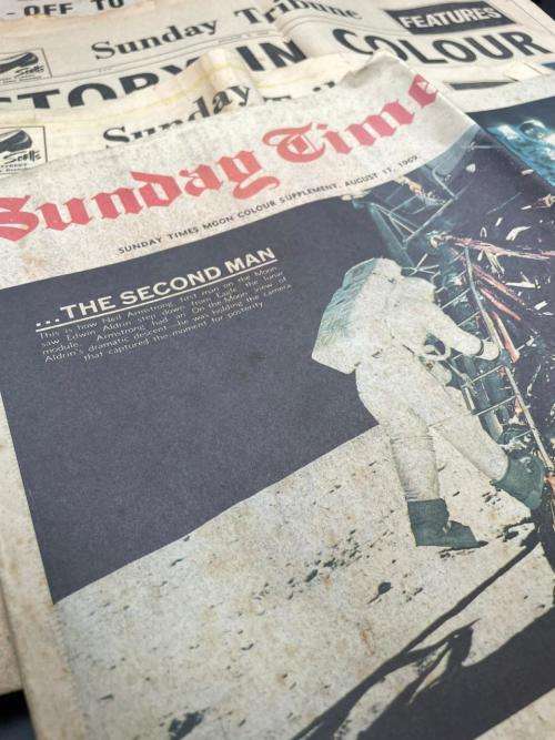 RARE VINTAGE 1969 MOON LANDING NEWSPAPERS***R1 BIDS