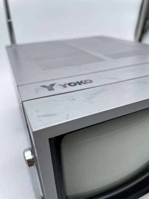 VINTAGE 1986 COLLECTORS YOKO PORTABLE TELEVISION - FULLY WORKING!!!