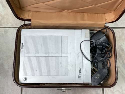VINTAGE 1986 COLLECTORS YOKO PORTABLE TELEVISION - FULLY WORKING!!!