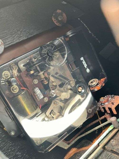 RETAIL:25000 - ANTIQUE RHYTHM HOUR STRIKE TRANSISTOR WOODEN MANTEL CLOCK!