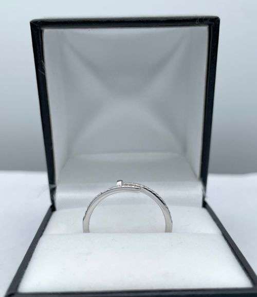 RETAIL:R3500 - BEAUTIFUL SILVER CZ ARGENT NAIL RING