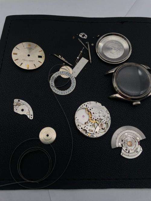 COLLECTORS ROLEX 3135 OYSTER PERPETUAL DATE - SEE DETAILS!!!