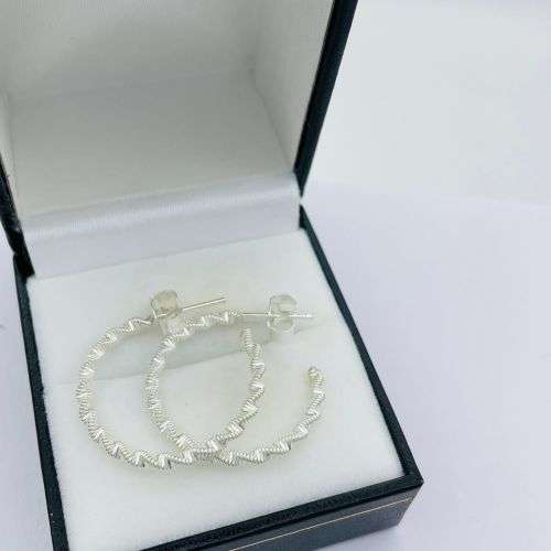 RETAIL: R1800 - ELEGANT STERLING SILVER SCROLLED HOOP EARRINGS***