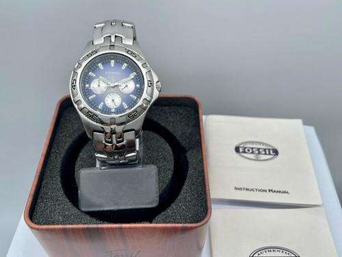 RETAIL:R4000 - FOSSIL BLUE CHRONOGRAPH STEEL MENS DRESS WATCH!