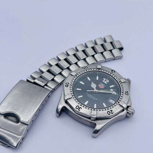 TAG HEUER PROFESSIONAL 200 AQUARACER MENS WATCH