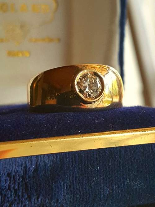Gold ring with 0.48ct (M) si2 diamond