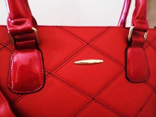 Valojusha PU Leather Tote Handbag in Ruby Red