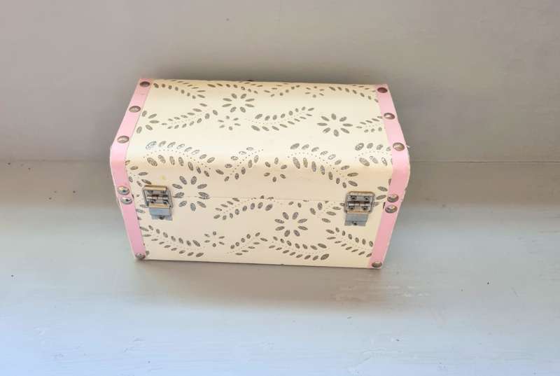 Jewelry box