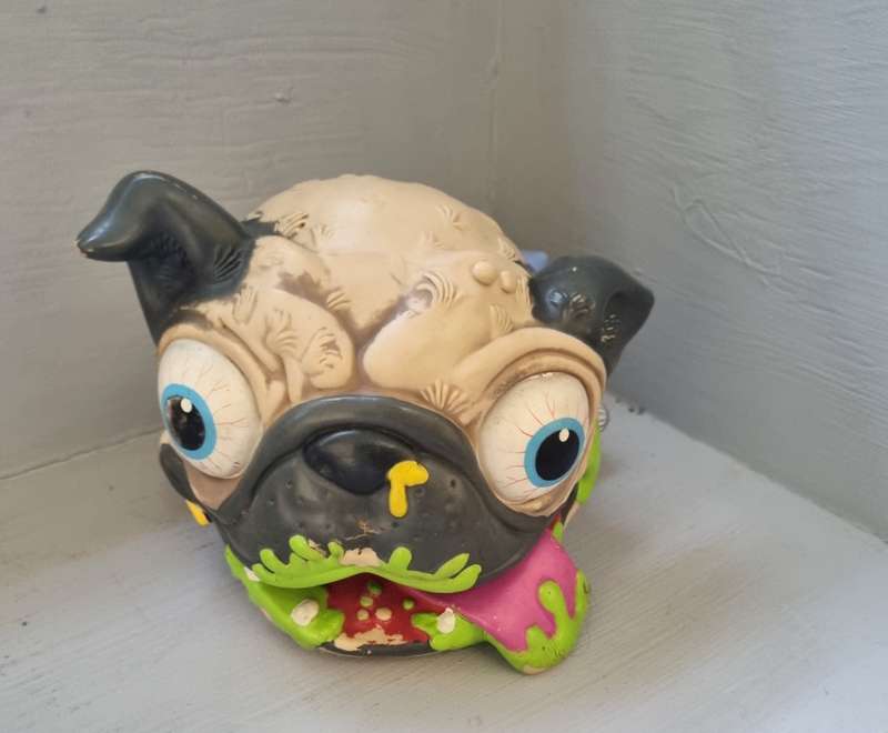 The Ugglys The Gross Electronic Pup-Pet Pug