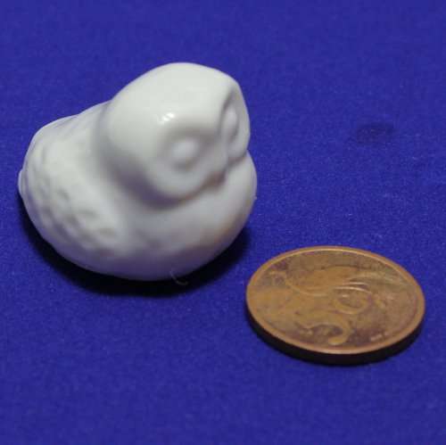 Porcelain owl, 2.5cm high, white