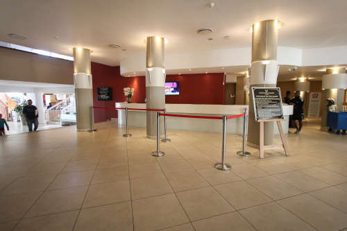 LUXURY BEACH ESCAPE! R16 800 VALUE!!! UMHLANGA SANDS 4 SLEEPER 17-06 >24-06 (7 NIGHTS)