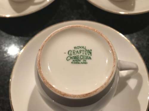 Set of 7 x Royal Grafton Bone China teacups and saucers.