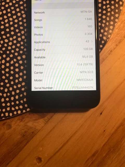 Apple iPhone 7 128GB Excellent Condition - Black