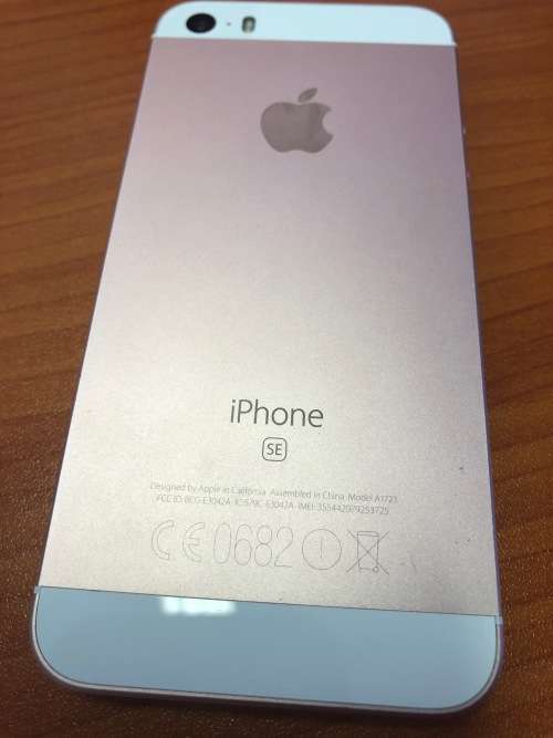iPhone SE 16GB Rose Gold - Excellent Condition!!!