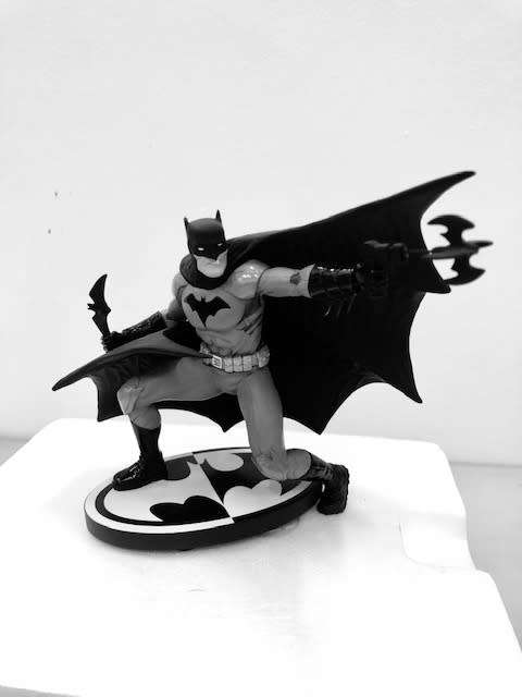 ULTRA-RARE | BATMAN BLACK AND WHITE STATUE NO.62 - LIMITED EDITION #0214