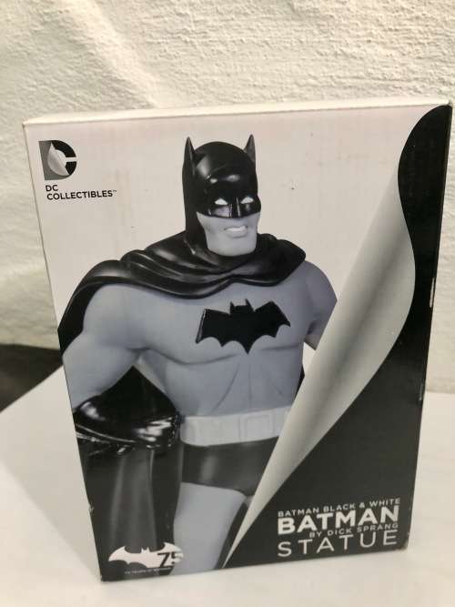 ULTRA-RARE | BATMAN BLACK AND WHITE STATUE NO.60 - LIMITED EDITION #0634