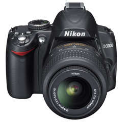 Nikon D3000 + kit lens + spare battery