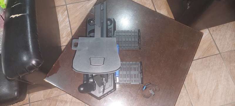 PlayStation 4 Slim 500GB + PS4 Rocket Cooling Stand + Call Of Duty Black Ops 3
