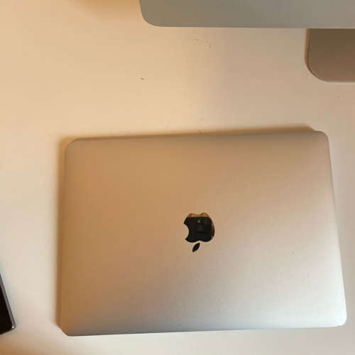 Macbook 12inch 256GBssd , 8GB ram