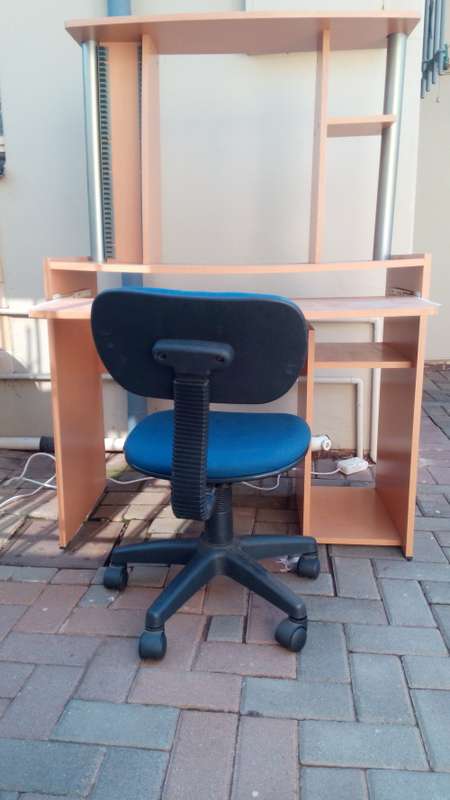 Computer Stand and chair