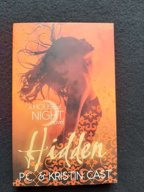 Hidden - a House of Night Novel