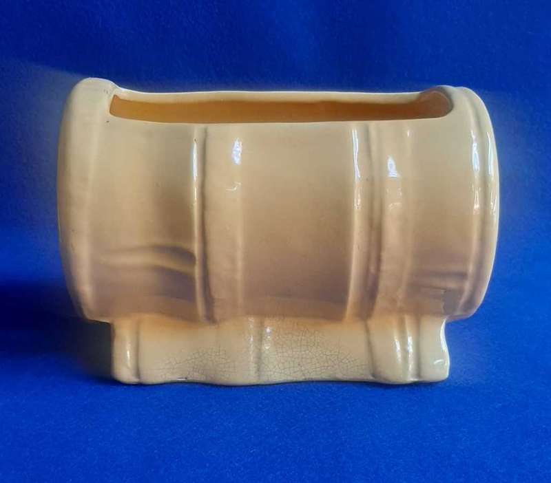 Musterd yellow vintage porcelain vase.