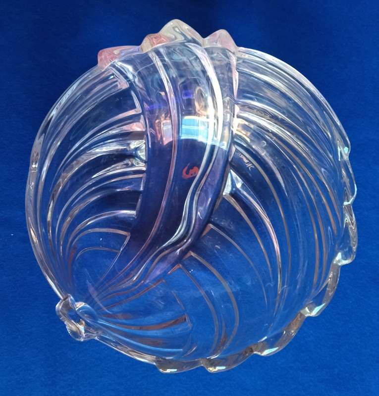 Stunning large glass bowl with pink tinge
