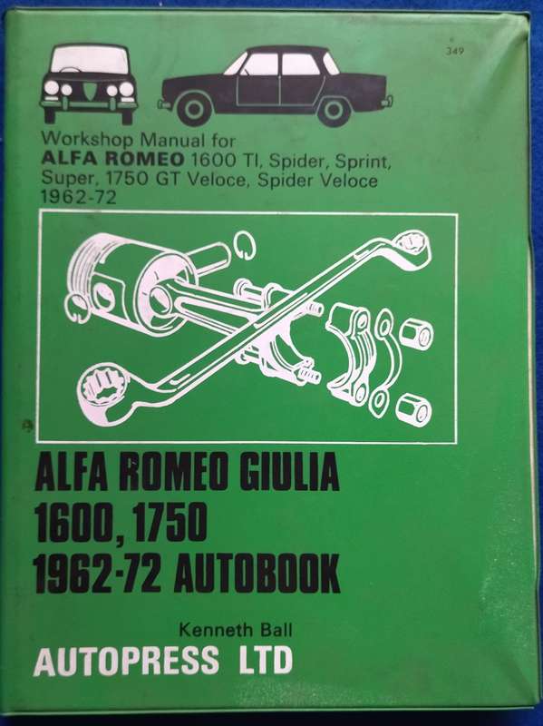 Alfa Romeo Giulia 1600, 1750 1962-72 Autobook- Kenneth Ball