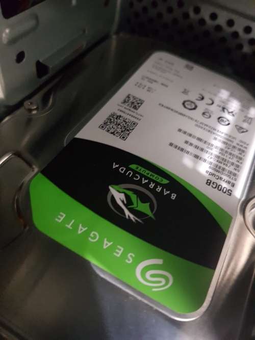 *** 7th Gen i5 Tower *** Core i5 (7400) + 4gb (ddr4) + 500GB
