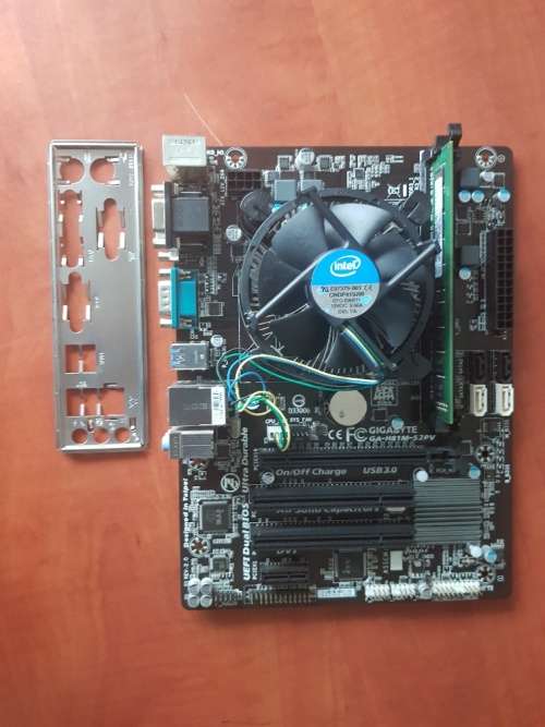****COMBO*** 4th Gen Core i3 -4160(3.6Ghz)  + Gigabyte  Mobo + 4GB ddr3 Ram + 250gb HDD