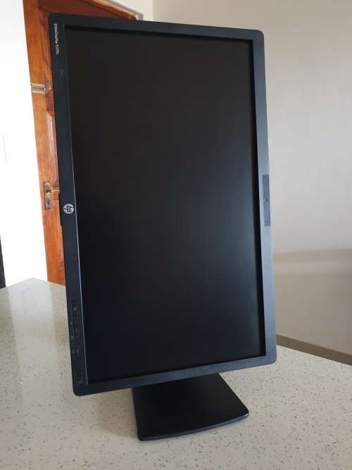 AMAZING 6th Gen Desktop - HP Mini Tower with 21.5` LED Monitor - Complete Set - Plug and Play