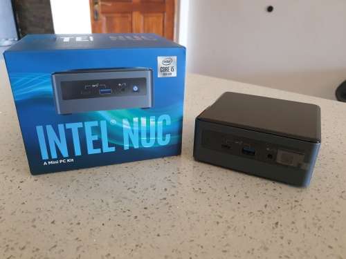 ****IN BOX**** - 10th gen i5 NUC + 8gb ram + 256gb nvme