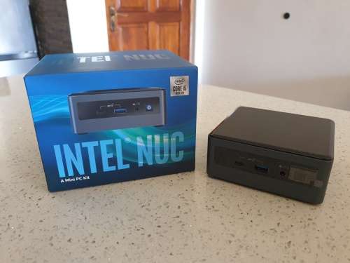 ****IN BOX**** - 10th gen i5 NUC + 8gb ram + 256gb nvme