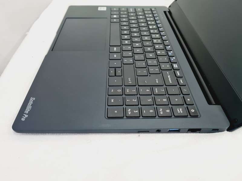 Dynabook Ultraslim 10th Gen i5, 8GB RAM, 256SSD, FHD Display