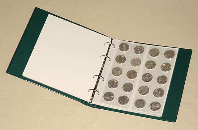 IDEAL UNIVERSAL COIN BINDER WITH 5 PAGES + 5 WHITE DIVIDERS  no coins included