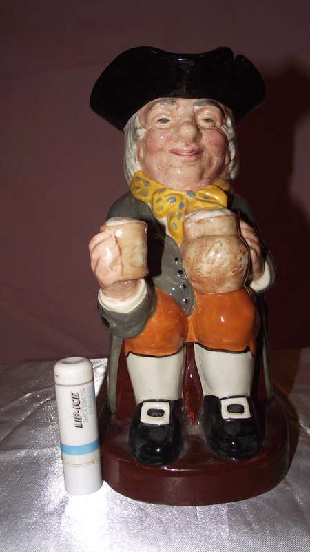 ROYAL DOULTON '' HAPPY JOHN '' LARGE TOBY JUG 22CM HIGH HE IS REALLY BIG AND STUNNING 1938