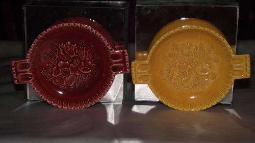 A SELECTION OF FIVE 5 WADE ASHTRAYS