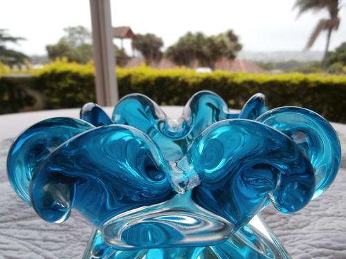 STUNNING LIGHT BLUE MURANO ASHTRAY 12CM X 5CM ( VERY UNUSUAL COLOUR ) MINT CONDITION