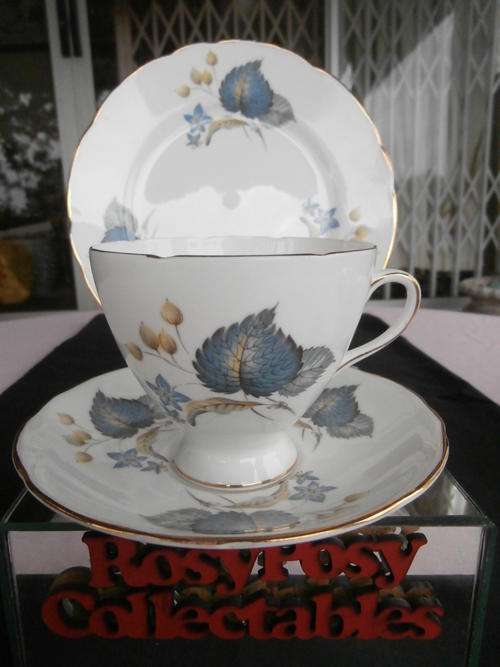 A BEAUTIFUL OLD FOLEY GLADSTONE STAFFORDSHIRE TRIO MADE IN ENGLAND  IN MINT CONDITION