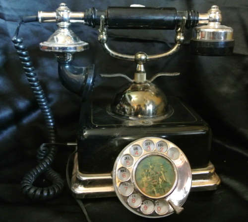 Black Metal Old Fanshion Style Telephone